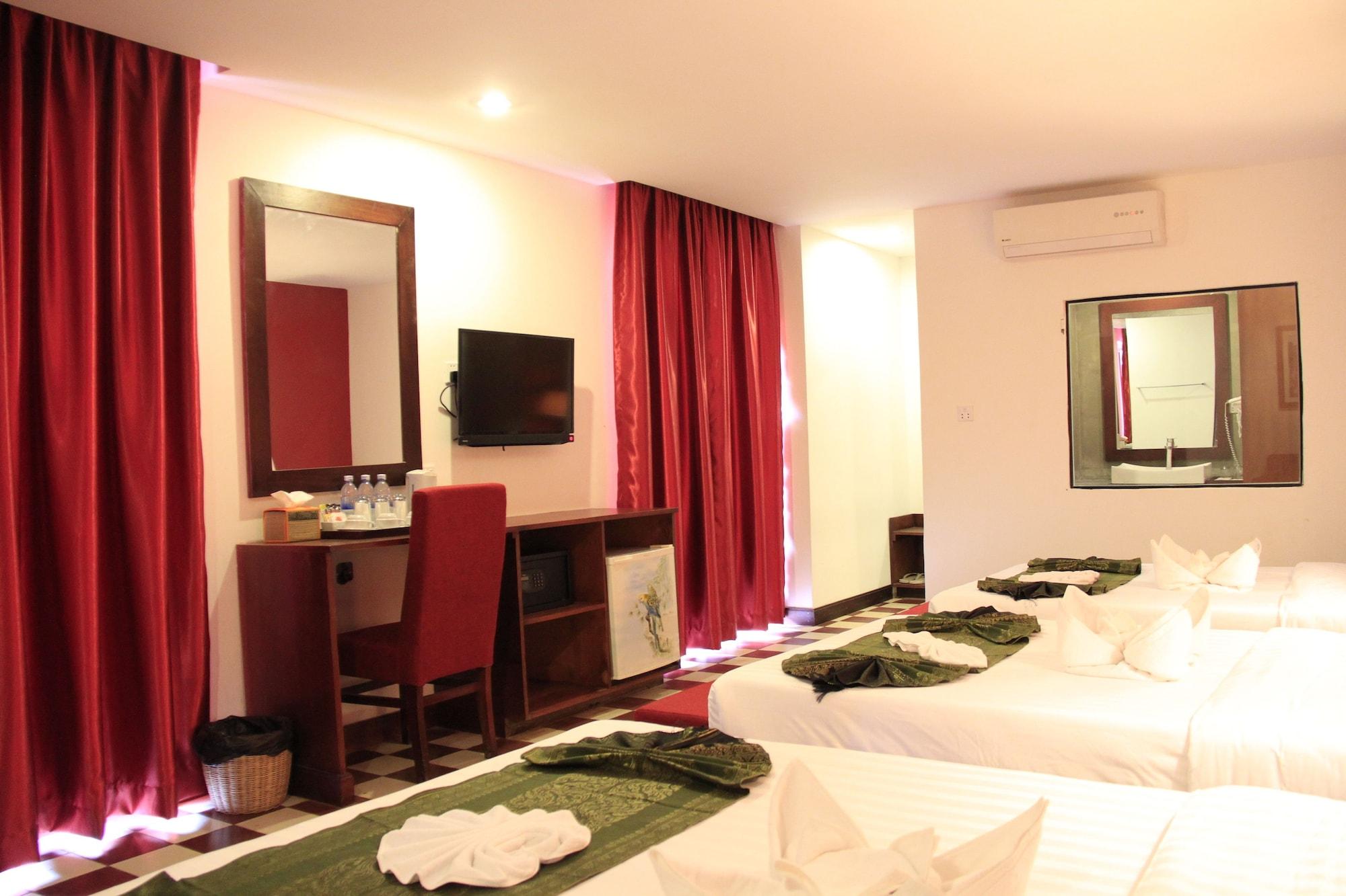 Mekong Angkor Palace Hotel Siem Reap Exterior photo