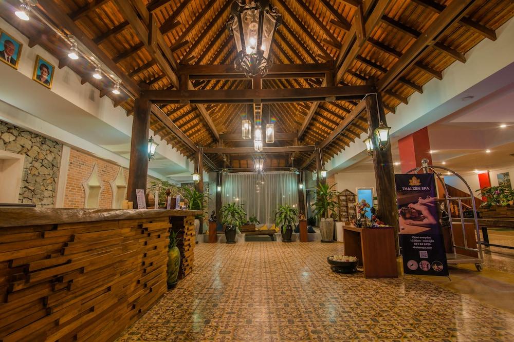 Mekong Angkor Palace Hotel Siem Reap Exterior photo