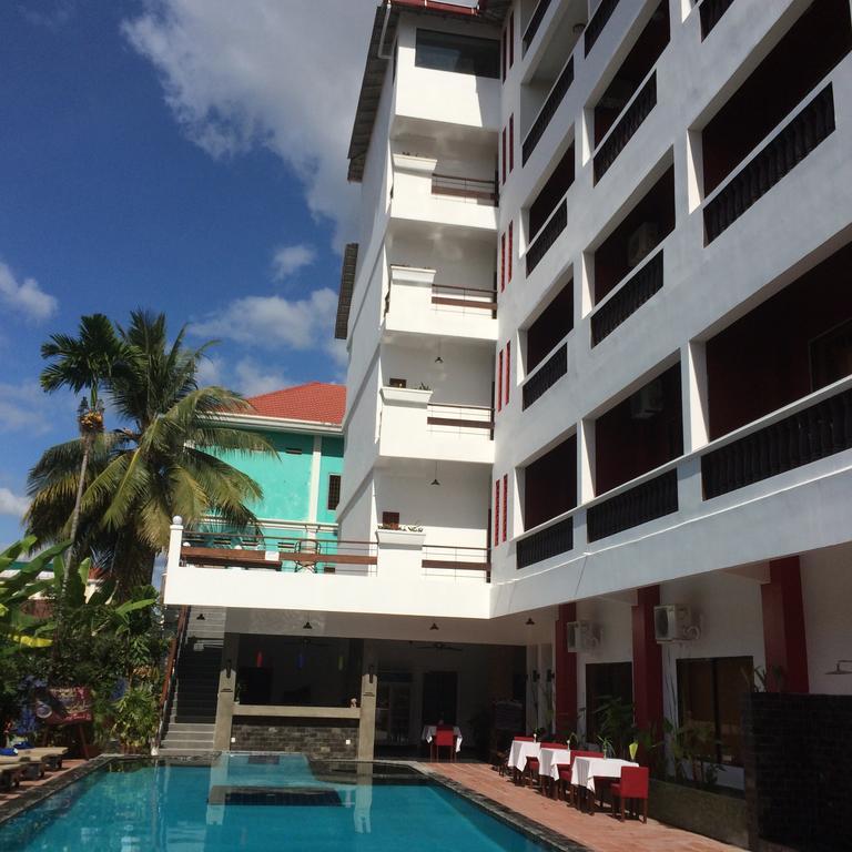 Mekong Angkor Palace Hotel Siem Reap Exterior photo