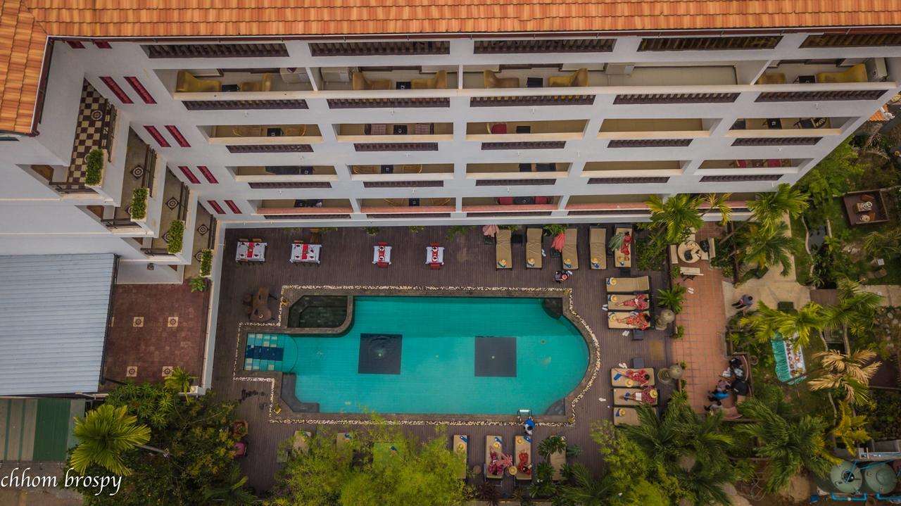 Mekong Angkor Palace Hotel Siem Reap Exterior photo
