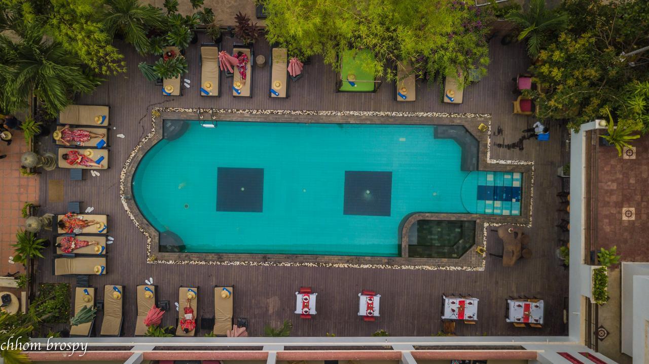 Mekong Angkor Palace Hotel Siem Reap Exterior photo