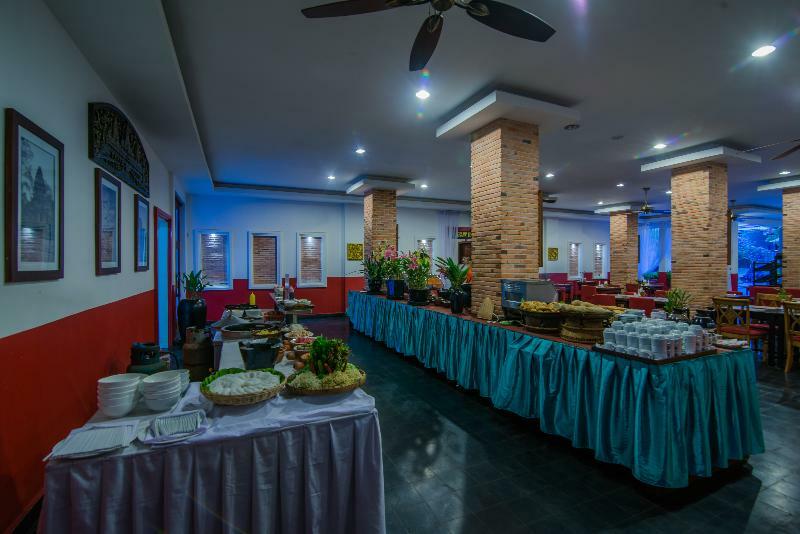 Mekong Angkor Palace Hotel Siem Reap Exterior photo